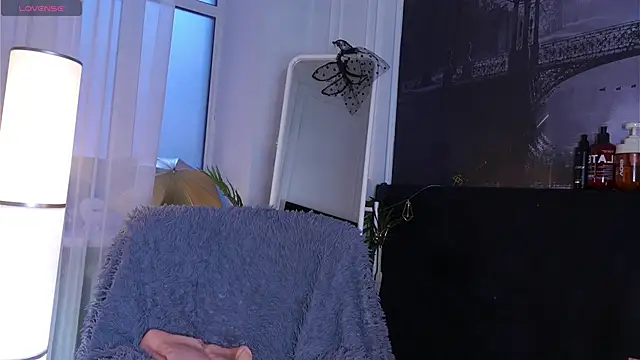 Snapshot of SofiaFoster_ chatting on January 16, 7:56 am SofiaFoster online show from January 16, 7:56 am