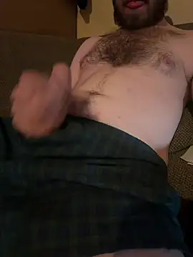 Hairybody420 online show from April 8, 9:37 pm