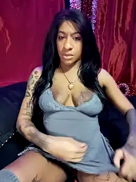 Snapshot of iitsolivia13 chatting on February 14, 2:07 am iitsolivia13 online show from February 14, 2:07 am