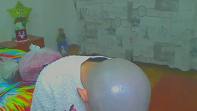 Snapshot of hotSANDRA_STARR chatting on December 14, 12:38 am hotSANDRA STARR online show from December 14, 12:38 am