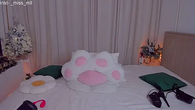 MaaryM online show from December 19, 10:06 pm