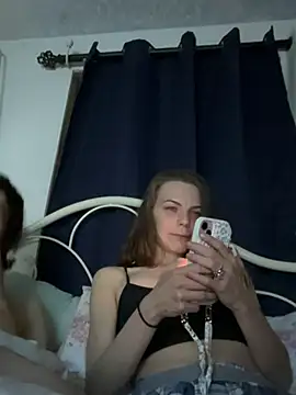 Snapshot of xopinkjuicyrose chatting on November 9, 9:40 am xopinkjuicyrose online show from November 9, 9:40 am