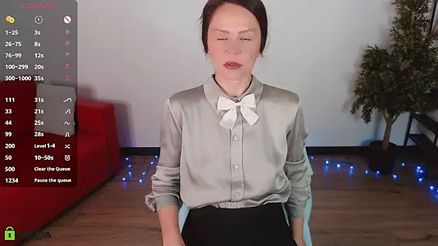 VickyGolden online show from May 23, 5:23 am
