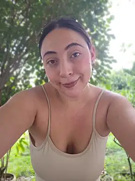 VickyHoult online show from March 29, 9:48 pm