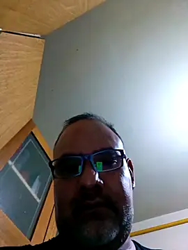 PhillDrake11 online show from April 15, 11:49 pm