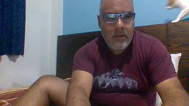 Snapshot of PhillDrake11 chatting on June 29, 10:54 pm PhillDrake11 online show from June 29, 10:54 pm
