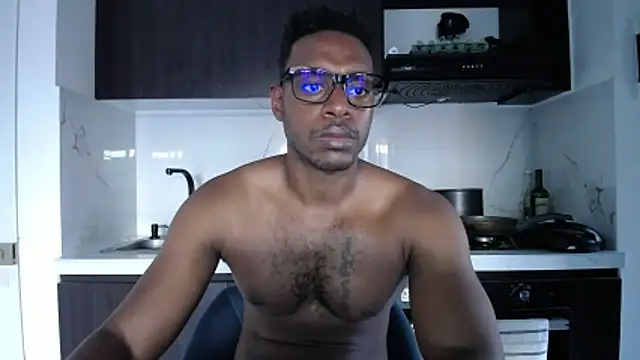 Snapshot of LudvikGaft chatting on February 21, 10:33 pm LudvikGaft online show from February 21, 10:33 pm