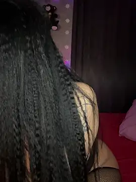 Snapshot of YreneRay chatting on February 18, 2:57 pm YreneRay online show from February 18, 2:57 pm