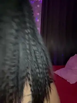 Snapshot of YreneRay chatting on February 19, 1:07 pm YreneRay online show from February 19, 1:07 pm