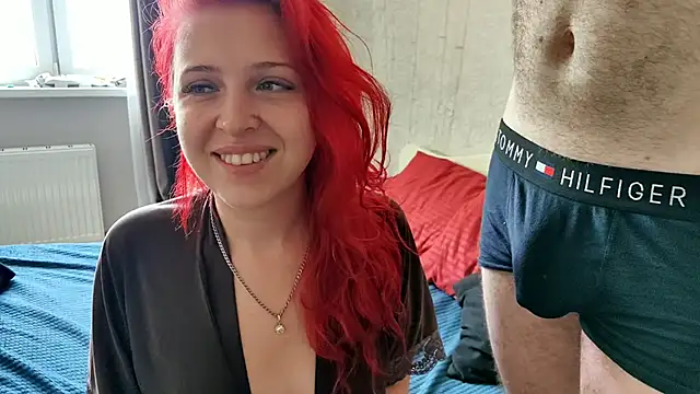 Snapshot of GenrikhBecca chatting on June 27, 7:35 am GenrikhBecca online show from June 27, 7:35 am