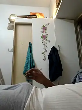 raji9290 online show from February 5, 12:37 am