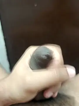 Snapshot of Deluxe_dick chatting on February 19, 12:34 pm Deluxe dick online show from February 19, 12:34 pm