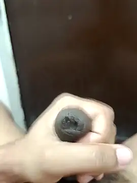 Snapshot of Deluxe_dick chatting on February 21, 12:28 pm Deluxe dick online show from February 21, 12:28 pm