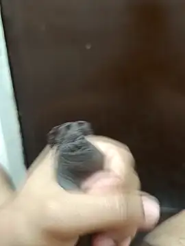 Snapshot of Deluxe_dick chatting on February 24, 12:58 pm Deluxe dick online show from February 24, 12:58 pm