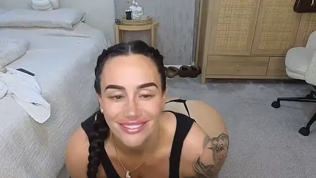 LibbyLoveHeartx online show from October 6, 7:28 am