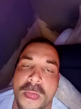 Snapshot of Jewfish420 chatting on December 9, 4:45 am Jewfish420 online show from December 9, 4:45 am