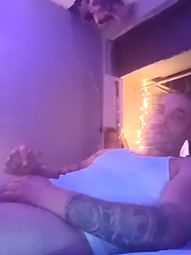 Snapshot of Jewfish420 chatting on March 1, 10:34 am Jewfish420 online show from March 1, 10:34 am