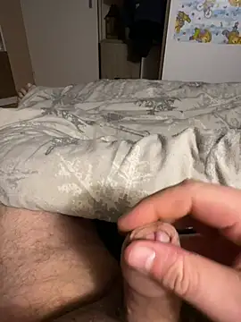 Snapshot of Tomi2244 chatting on February 9, 6:58 pm Tomi2244 online show from February 9, 6:58 pm