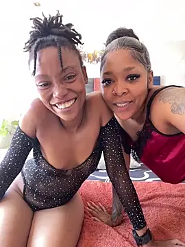 Snapshot of sexyTHANDO chatting on April 2, 9:51 am sexyTHANDO online show from April 2, 9:51 am