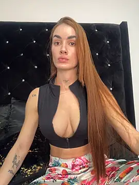 Snapshot of SofiaCarter chatting on December 14, 5:58 pm SofiaCarter online show from December 14, 5:58 pm