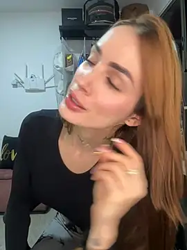 Snapshot of SofiaCarter chatting on March 1, 2:04 am SofiaCarter online show from March 1, 2:04 am