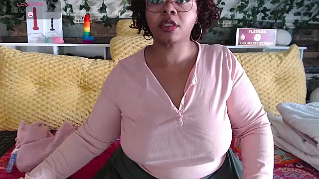 -khayaparker online show from January 11, 4:36 pm