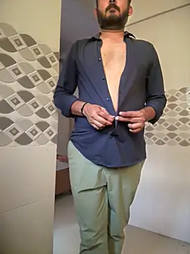 Snapshot of Spicy_aryan chatting on March 9, 8:18 am Spicy aryan online show from March 9, 8:18 am