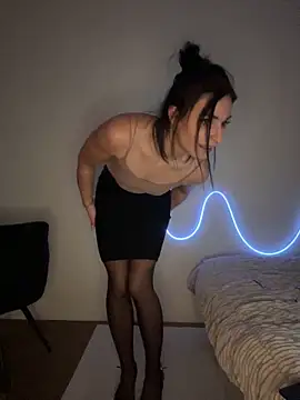 Snapshot of OIivia chatting on January 13, 8:48 pm OIivia online show from January 13, 8:48 pm