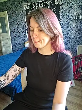 LazyTanukii online show from June 24, 6:34 am