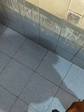 dinesh682 online show from October 21, 6:41 pm