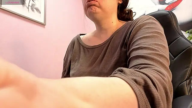 BattyMoll online show from March 25, 3:40 pm