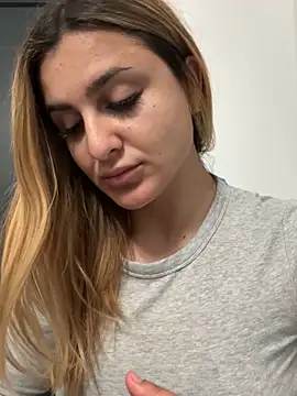 Snapshot of NicolePlay chatting on March 29, 6:08 pm NicolePlay online show from March 29, 6:08 pm