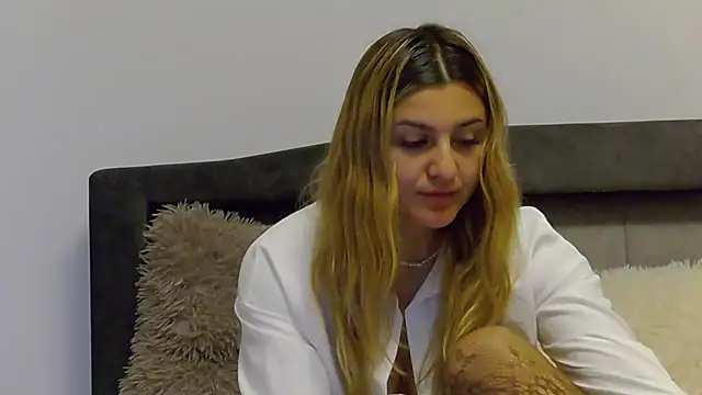 Snapshot of NicolePlay chatting on April 10, 4:50 am NicolePlay online show from April 10, 4:50 am