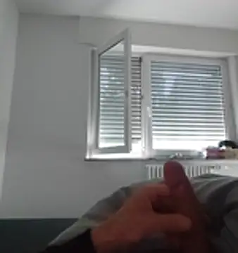 Snapshot of GermanBigDream chatting on May 14, 5:14 am GermanBigDream online show from May 14, 5:14 am