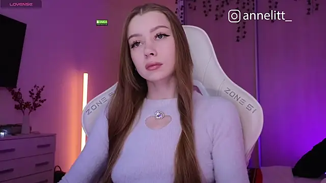 Annelitt online show from December 22, 8:17 pm