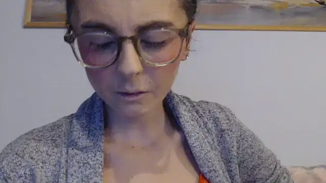 cleophee online show from December 19, 6:53 am