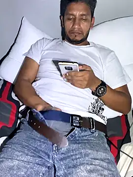 Snapshot of Darkdickhard chatting on October 19, 2:01 am Darkdickhard online show from October 19, 2:01 am