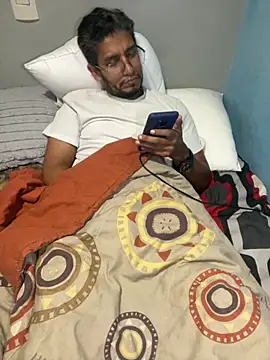 Snapshot of Darkdickhard chatting on November 4, 4:00 am Darkdickhard online show from November 4, 4:00 am