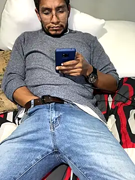 Snapshot of Darkdickhard chatting on November 5, 3:50 am Darkdickhard online show from November 5, 3:50 am