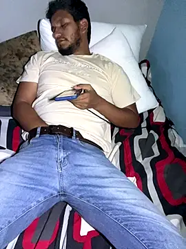 Snapshot of Darkdickhard chatting on November 7, 3:50 am Darkdickhard online show from November 7, 3:50 am