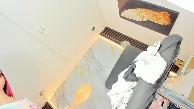 Tamara 18 online show from November 7, 6:13 am