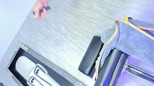 Tamara 18 online show from March 23, 6:39 am