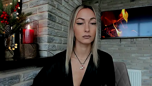 StarryHanna online show from December 5, 11:05 am