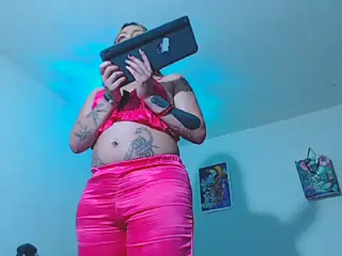 MARIANAWEED online show from January 9, 1:30 am