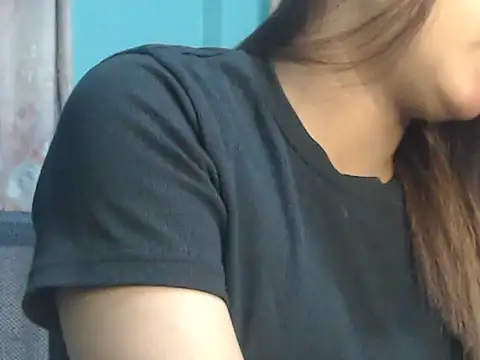 NancyRuvi online show from November 24, 4:40 pm