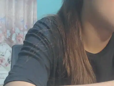 NancyRuvi online show from April 17, 5:27 pm