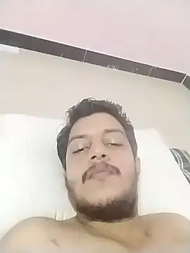 dzboy1994 online show from November 18, 4:33 pm