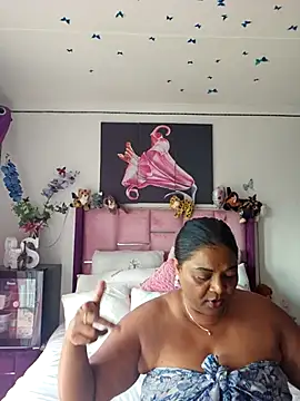 Snapshot of IndianDelia chatting on February 9, 6:17 am IndianDelia online show from February 9, 6:17 am