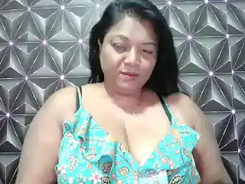 Snapshot of IndianDelia chatting on February 26, 7:24 pm IndianDelia online show from February 26, 7:24 pm