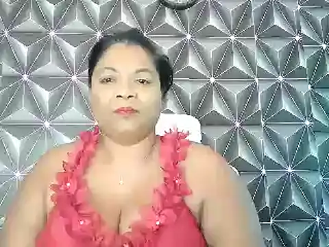 Snapshot of IndianDelia chatting on February 28, 4:57 am IndianDelia online show from February 28, 4:57 am